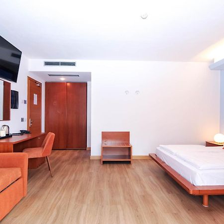 Eco Hotel Cleofe Каорле Екстериор снимка
