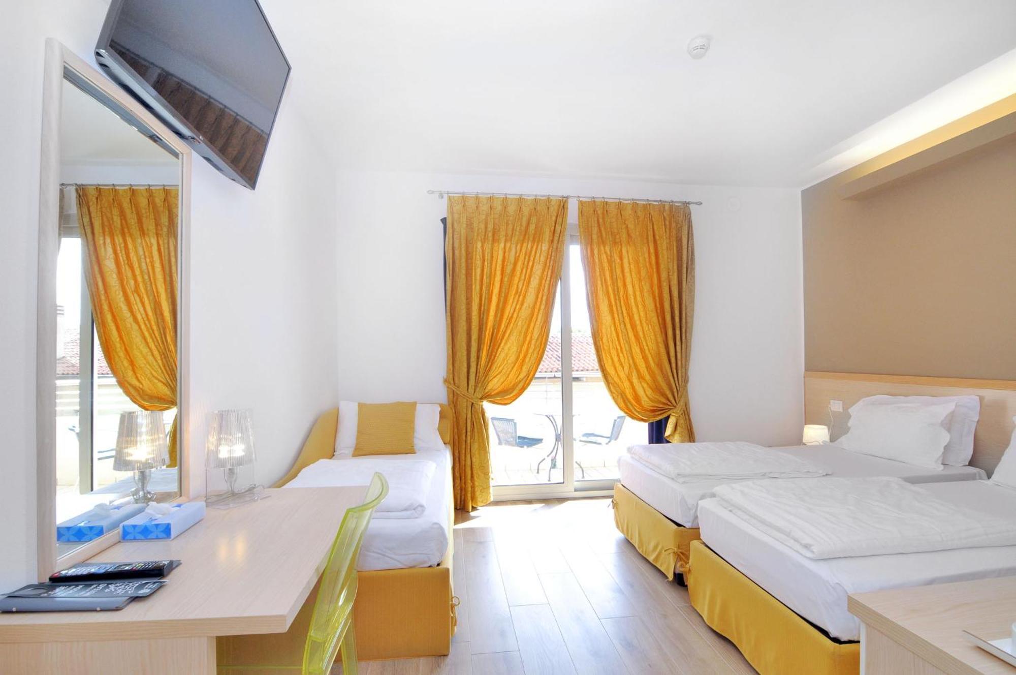 Eco Hotel Cleofe Каорле Екстериор снимка