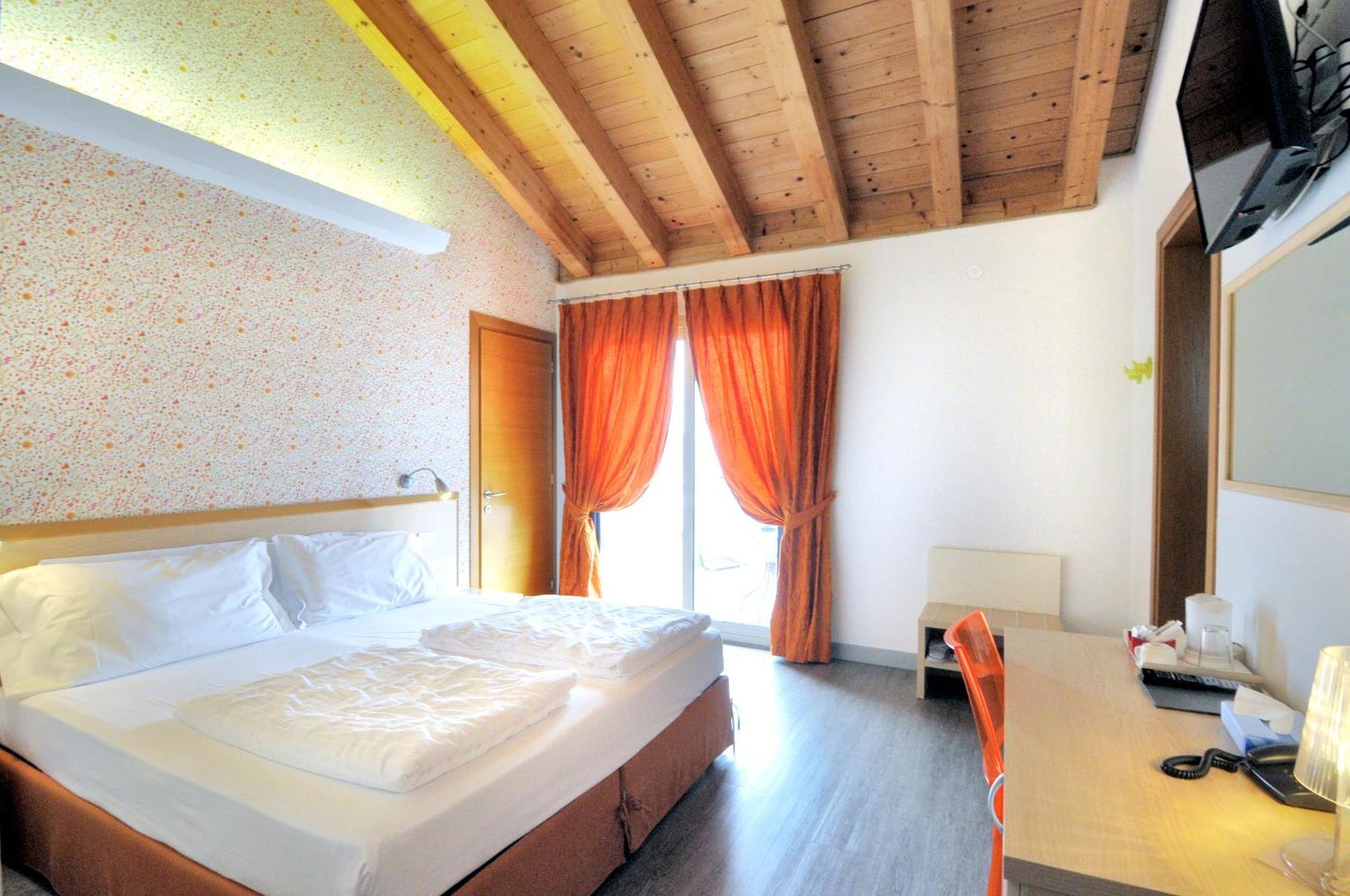 Eco Hotel Cleofe Каорле Екстериор снимка