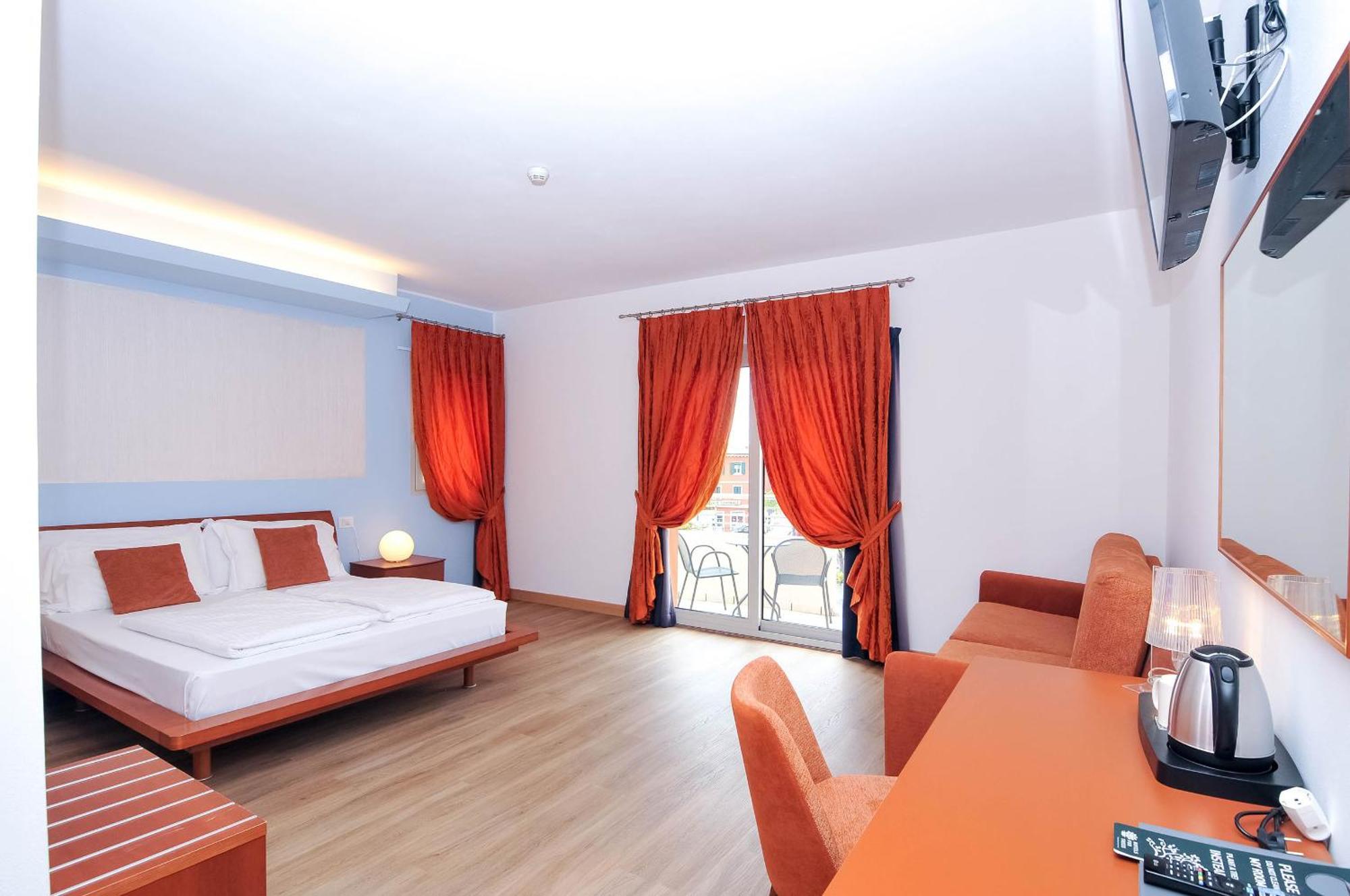 Eco Hotel Cleofe Каорле Екстериор снимка